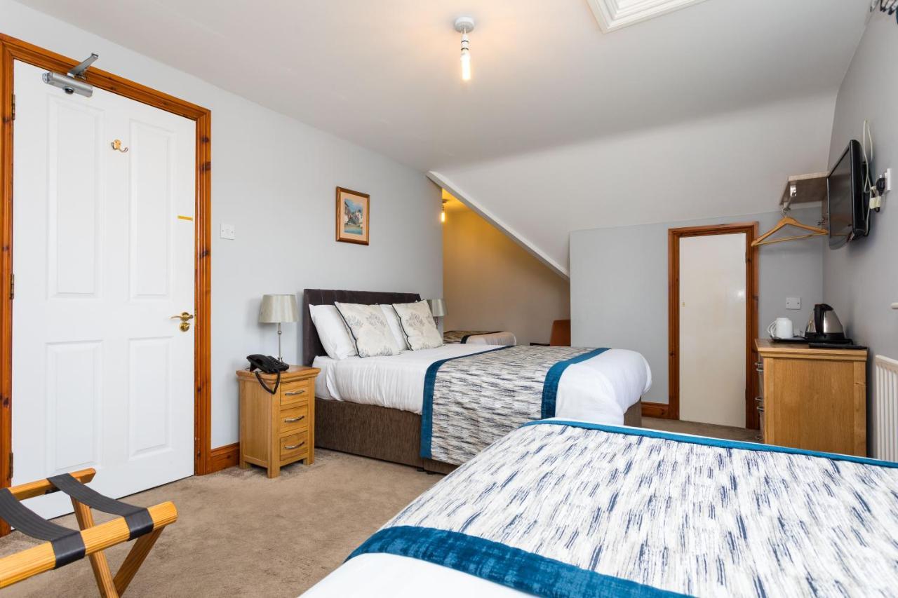 The Lawn Guest House Gatwick Horley Buitenkant foto