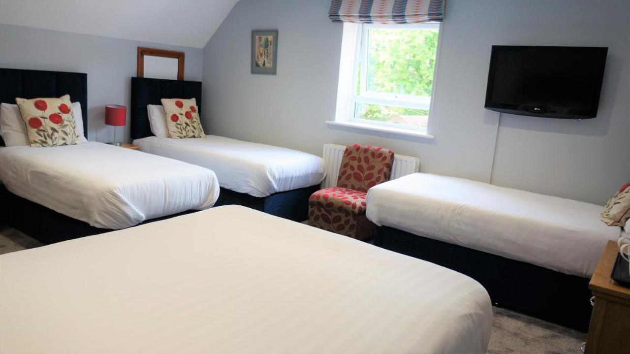 The Lawn Guest House Gatwick Horley Buitenkant foto