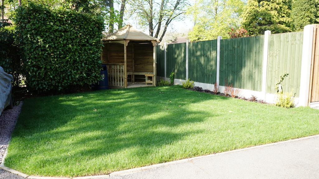 The Lawn Guest House Gatwick Horley Buitenkant foto