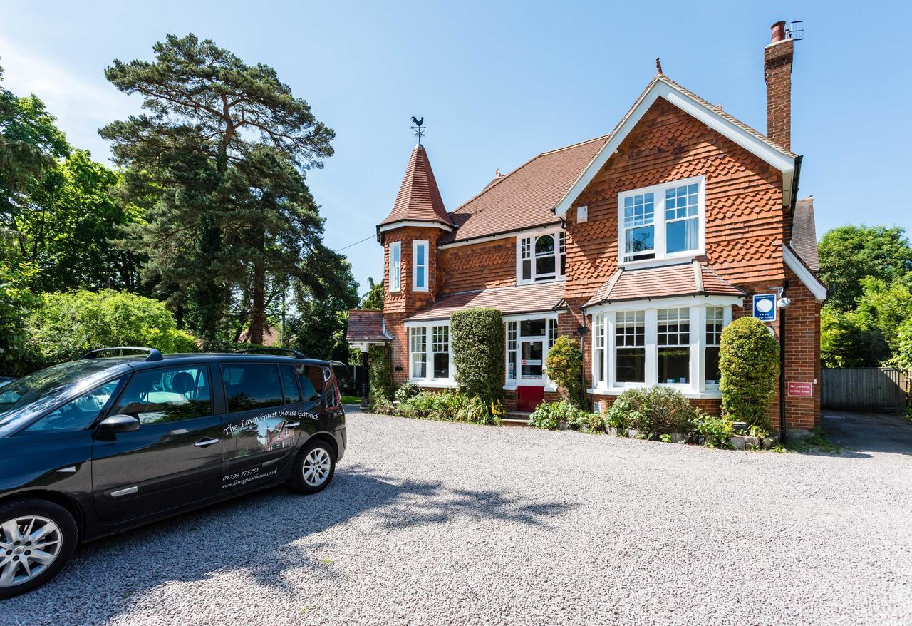 The Lawn Guest House Gatwick Horley Buitenkant foto